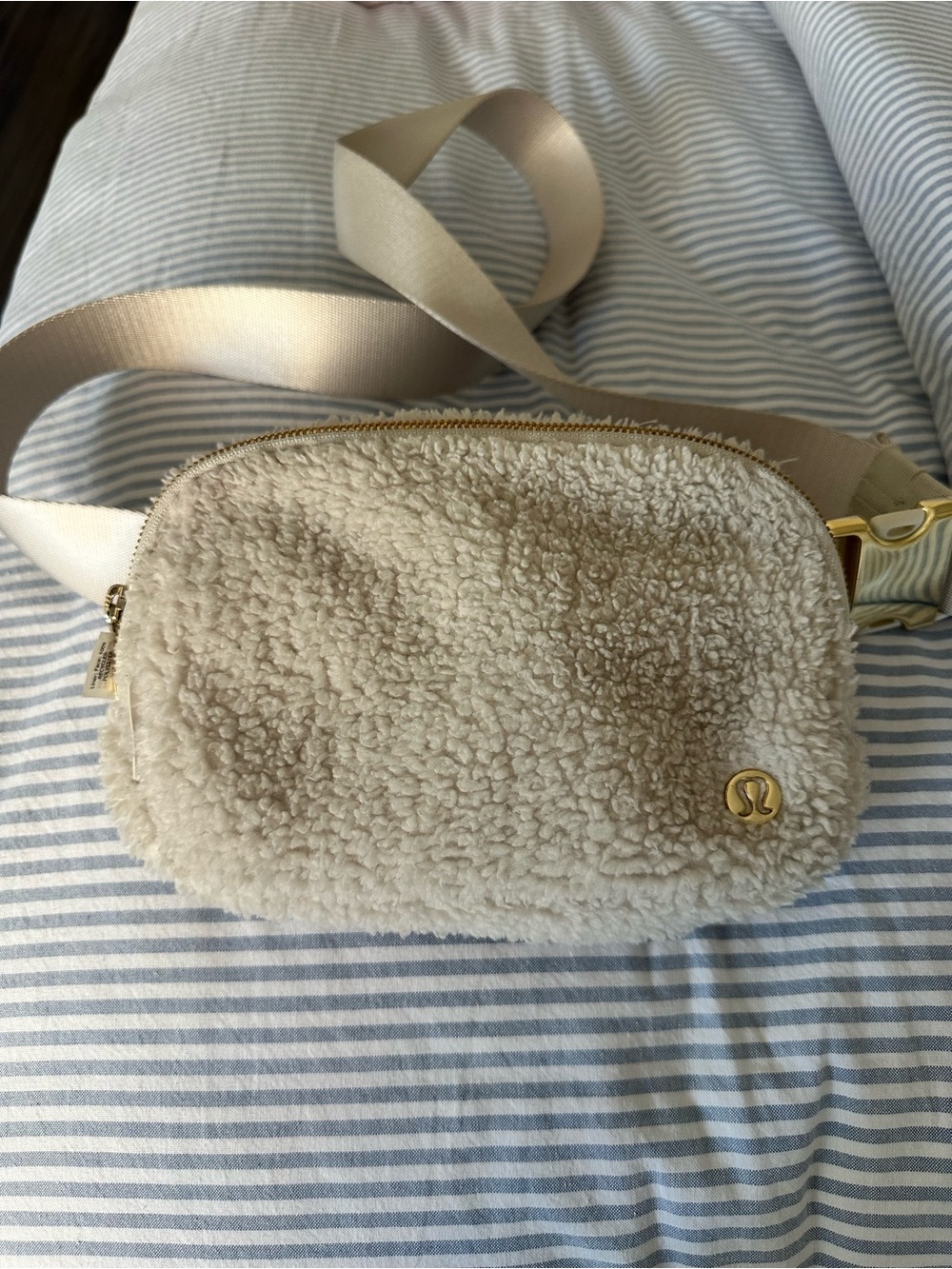 lululemon athletica Cream Sherpa Crossbody Belt Bag with Gold Hardware